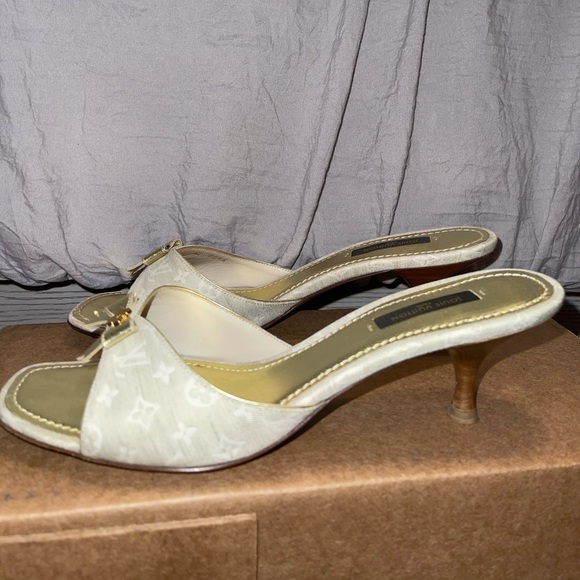 Louis Vuitton Heels - Picture 3 of 6